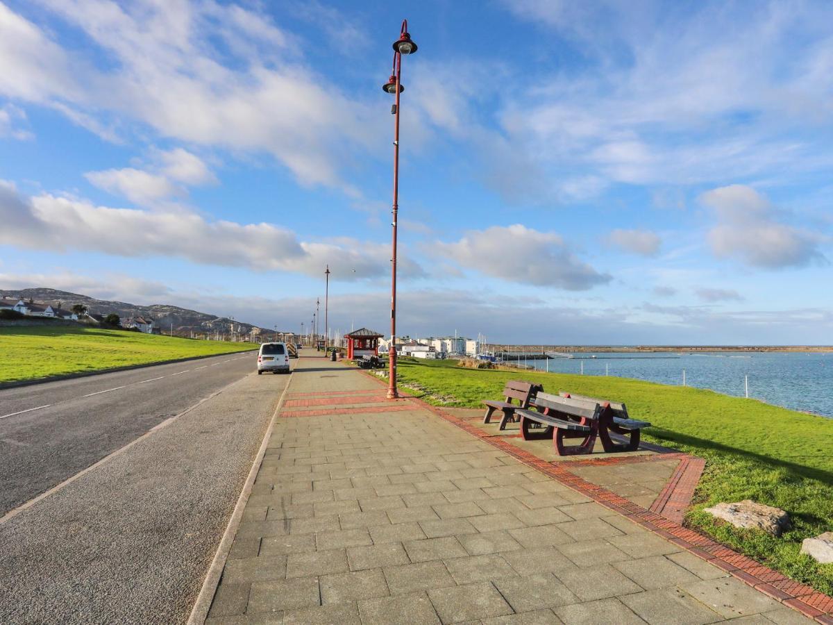 Port Apartment 1 Holyhead Buitenkant foto